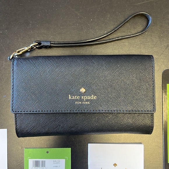 kate spade New York hold the phone Black Wristlet. NEW WITH TAGS. #8ARU1978 - Picture 2 of 11